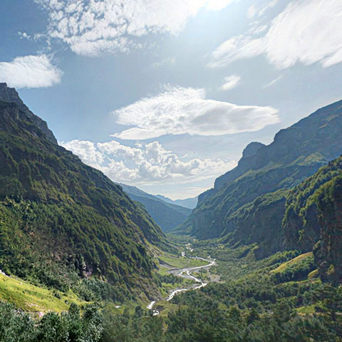 L'incroyable vallée glaciaire de Sixt-fer-a-Cheval et ses cascades
