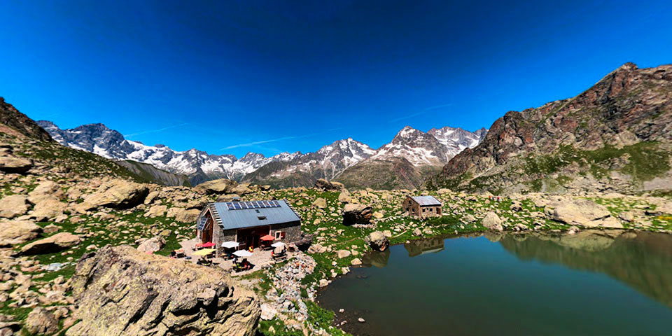 gr54, tour des Ecrins, paysage, refuge, lac